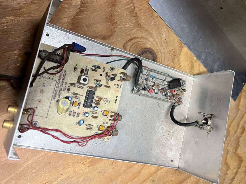 Ramsey Electronics FM-10 Transmitter kit build with amplifier mounted in metal case shown with the top off.